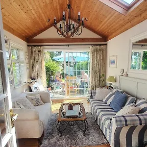  Homestay 124 ,castlelawn Heights, Headford Road Homestay